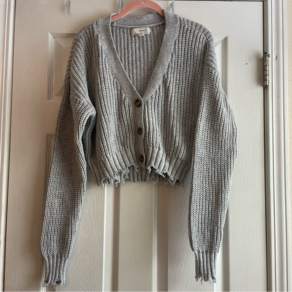 No Comment Size XL Light Gray Cropped Half Button Frayed Hem Knit Sweater